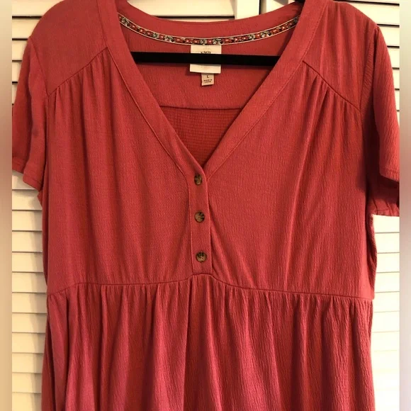 **LIKE NEW** Women’s Pink Sundress - Picture 3 of 5